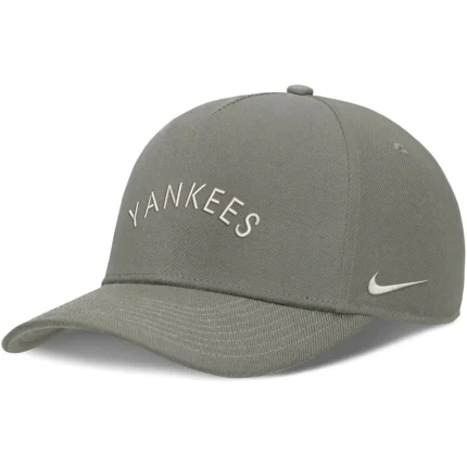 nike-gorra-mlb-new-york-yankees-dri-fit-rise-5-panel-adjustable_2.webp
